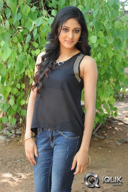 Sushma-Raj-at-Maaya-Movie-First-Look-Launch